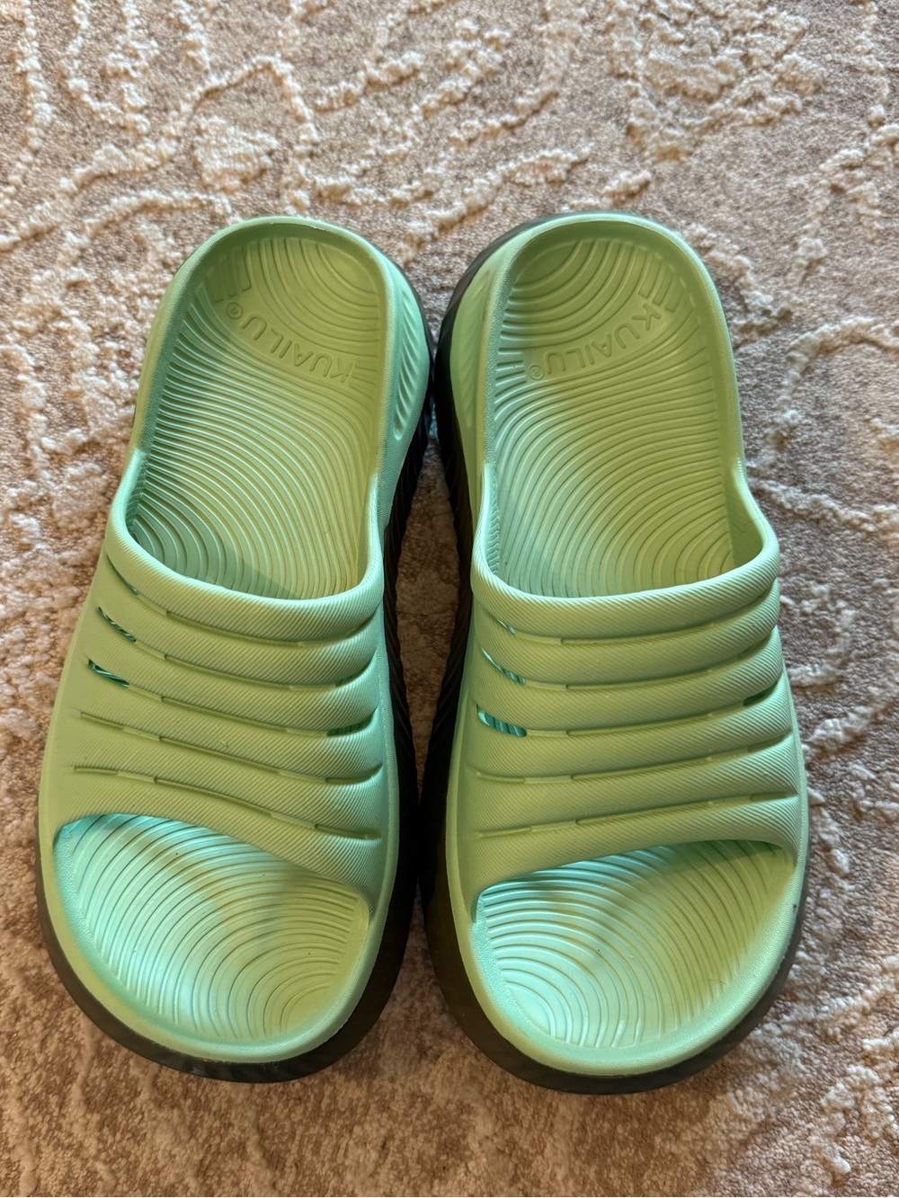 KuaiLu Womens Recovery Slide for Comfort and Arch Support Size 8.5